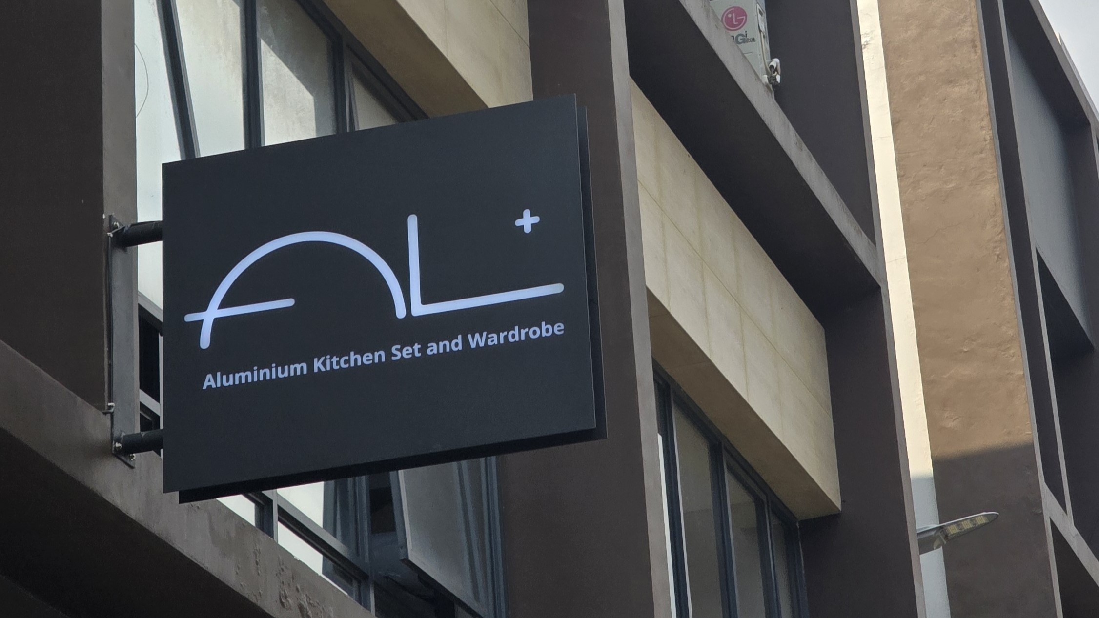 Alplus Aluminium – Kitchen Set & Wardrobe Elegan dan Tahan Lama
